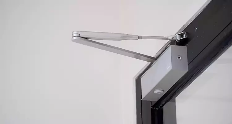 Screen Door Closer Installation in Kissimmee, FL
