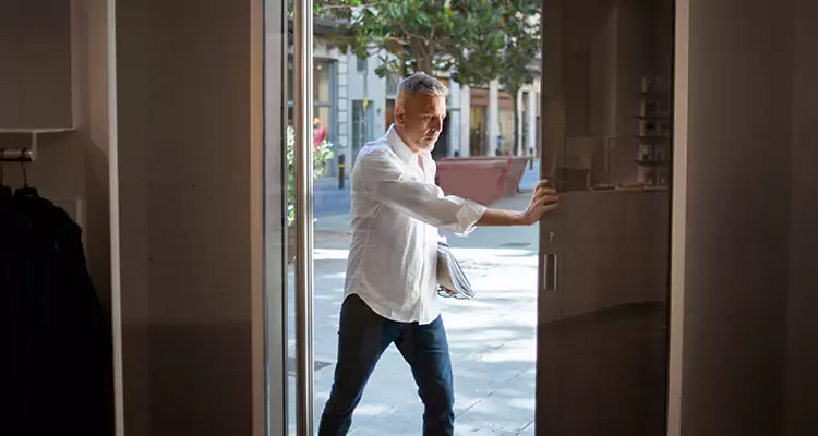 Reliable Pella Patio Door Repair Services for Opening Issues in Kissimmee, FL